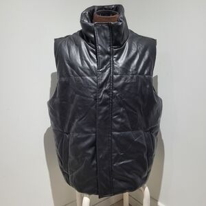 Forever 21 Men's Faux Leather Zippered Black Puffer Vest Large Layering